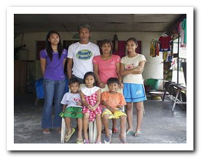 Poor Philippine Family